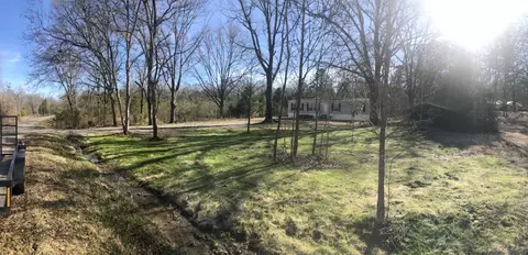 38 Carson Dr, Seale, AL 36875