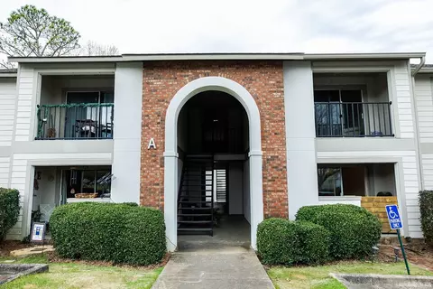 601 N Gay St #A102, Auburn, AL 36830