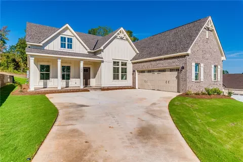 1675 Scarsboro Ln, Auburn, AL 36830