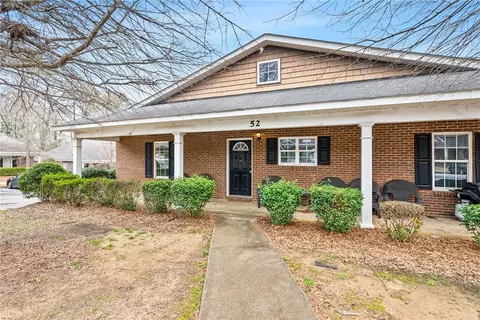 802 W Longleaf Dr #52, Auburn, AL 36832