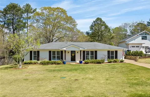 205 Lee Dr, Auburn, AL 36830