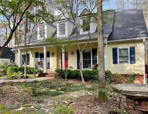 751 N Cary Dr, Auburn, AL 36830