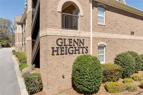 320 W Glenn Ave #201, Auburn, AL 36830