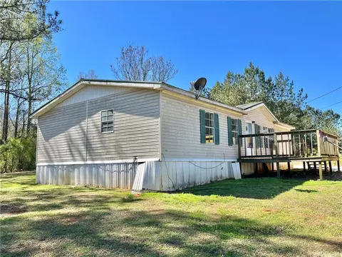 1179 County Road 250, Roanoke, AL 36274