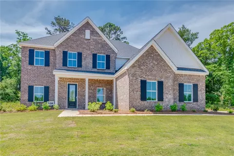 1407 Hidden Lakes Dr, Opelika, AL 36801