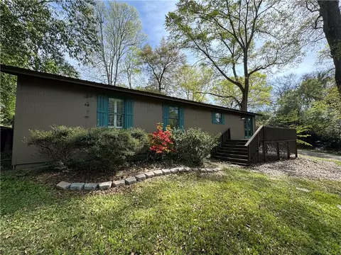 821 Godwin Rd, Tallassee, AL 36078