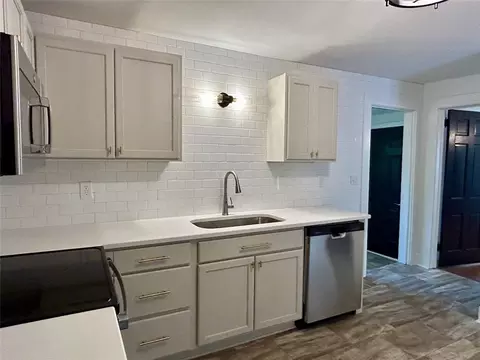 403 E 9th St, West Point, GA 31833 photo 9