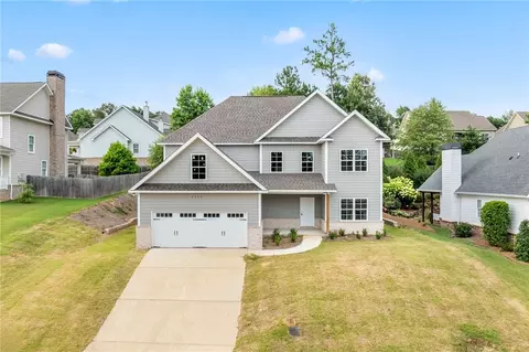 4136 Creekwater Xing, Auburn, AL 36832