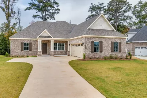 2232 Jenkins Way, Opelika, AL 36801