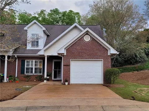 2428 E University Dr #202, Auburn, AL 36830