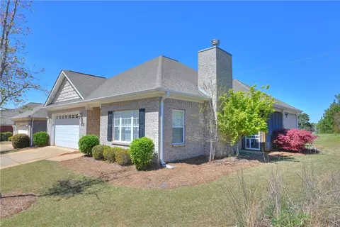 1622 Professional Pkwy #12, Auburn, AL 36830