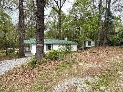 209 Lee Road 352, Salem, AL 36874