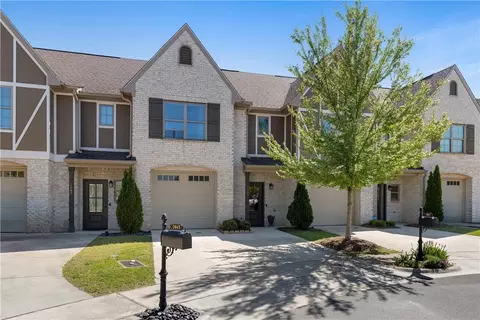 2047 Stephanie Ct, Auburn, AL 36830