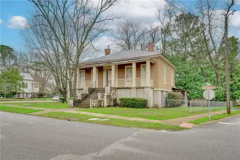 812 Torbert Blvd, Opelika, AL 36801