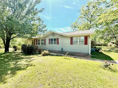 3064 64th Ave SW, Lanett, AL 36863