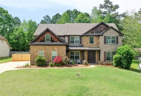 1704 Southlake Dr, Opelika, AL 36804