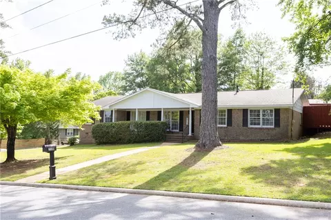 2100 Glenwood Dr, Opelika, AL 36801