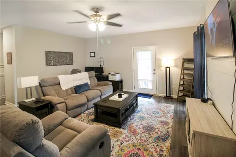 883 Harvard Dr, Auburn, AL 36830