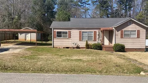 2709 16th Ave, Valley, AL 36854