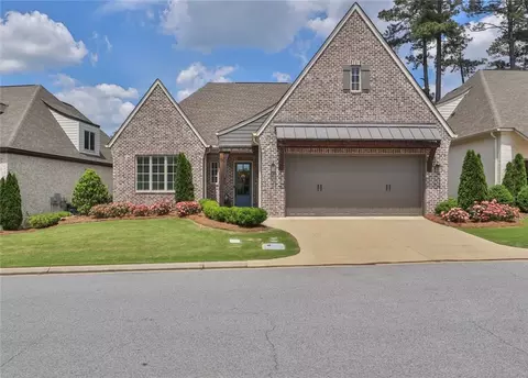 3422 Lakeshore Dr, Opelika, AL 36801