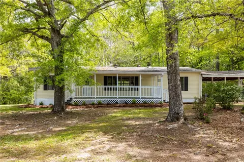 380 Lee Road 374, Valley, AL 36854