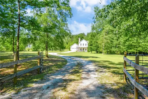3918 Cotton Valley Ln, Auburn, AL 36832