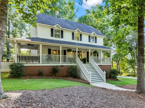 681 Woody Dr, Auburn, AL 36832