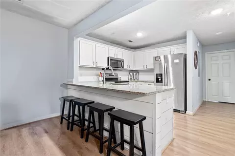 730 W Magnolia Ave #6204, Auburn, AL 36832
