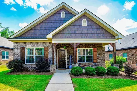1081 Running Vine Ln, Auburn, AL 36830