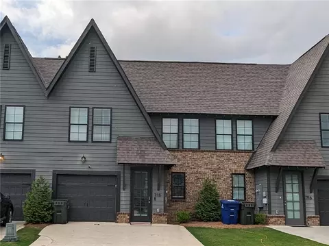 718 Cyprus Cove Dr, Auburn, AL 36830