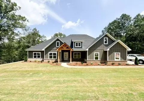 579 Lee Road 314, Smiths Station, AL 36877