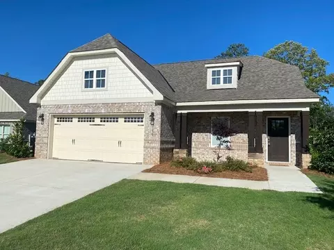 2350 Sherwood Dr, Opelika, AL 36801