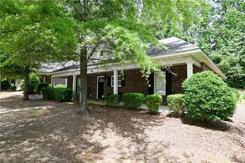 802 W Longleaf Dr #40, Auburn, AL 36830