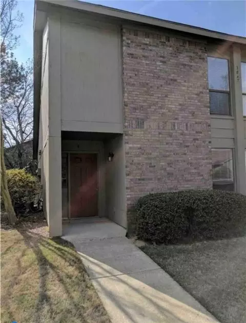 1047 Stonegate Dr #A, Auburn, AL 36830