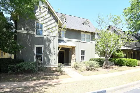 650 Dekalb St #1060, Auburn, AL 36830