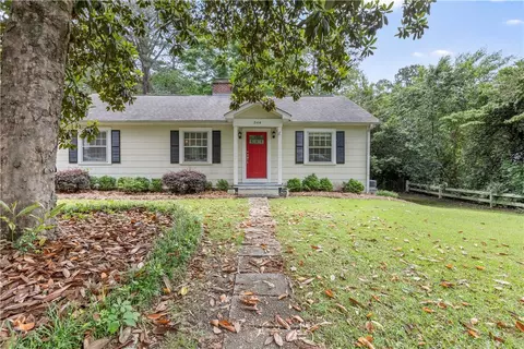 344 Woodfield Dr, Auburn, AL 36830