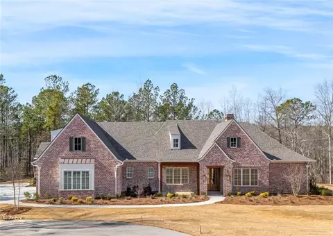 9040 Chapel Heights Dr, Opelika, AL 36804