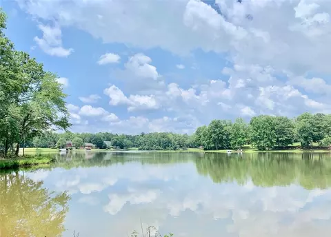 949 Ski Spray Pt, Opelika, AL 36804