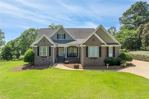 3404 Hamilton Rd, Opelika, AL 36804