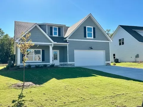 1006 Catherine Dr, Opelika, AL 36801