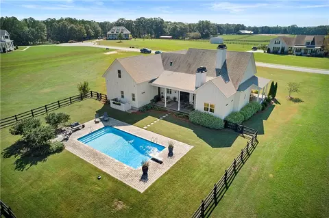 3299 Cannon Ln, Auburn, AL 36832