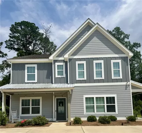 726 Northern Village Ct, Auburn, AL 36830