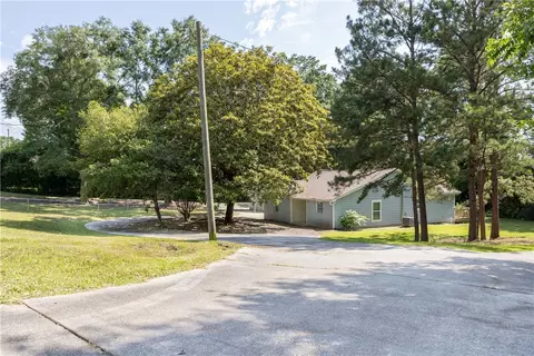 74 Mcmurrian, Phenix City, AL 36869