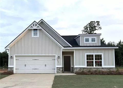 2233 Webbed Way, Opelika, AL 36804