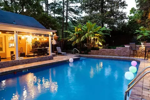901 Cherokee Rd, Auburn, AL 36830