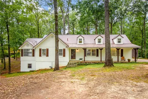 452 Nathan St, Alexander City, AL 35010