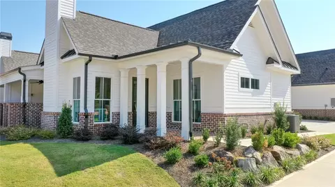 2053 Dawson Corner Loop, Auburn, AL 36832