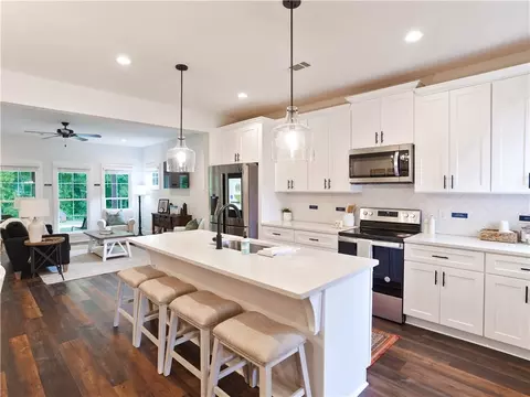 1007 Crossing Ct E, Valley, AL 36854 photo 14