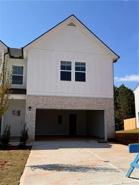 3202 Alana Ct, Opelika, AL 36804