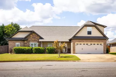 124 Lee Road 2135, Smiths Station, AL 36877